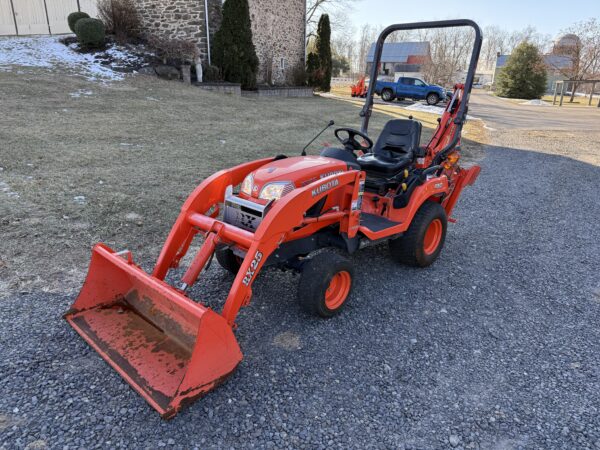 2010 Kubota BX25 Tractor Loader Backhoe - Image 3