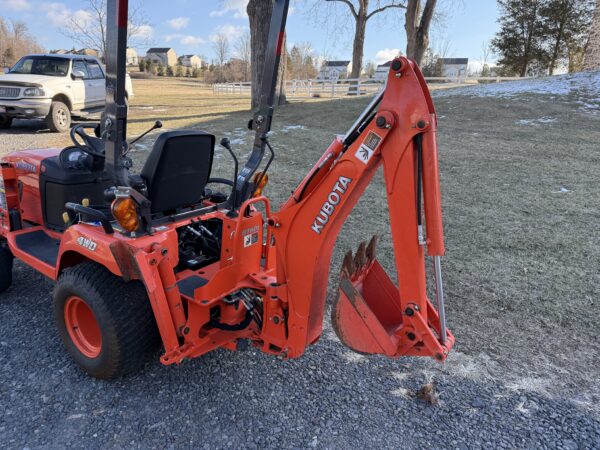 2010 Kubota BX25 Tractor Loader Backhoe - Image 9