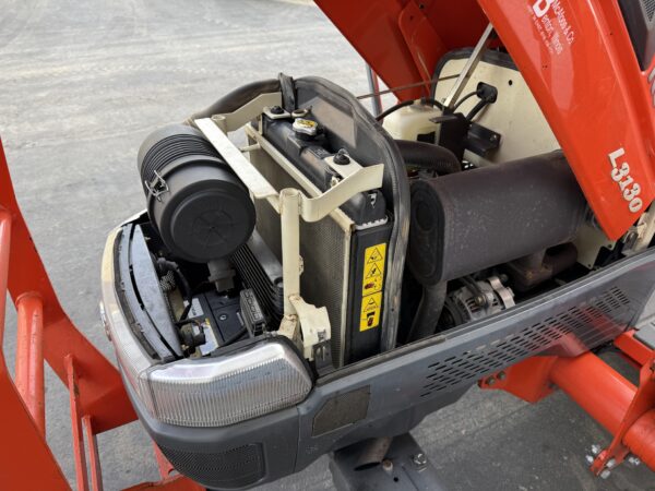 2003 Kubota Grand L3130 Tractor Loader Backhoe - Image 31