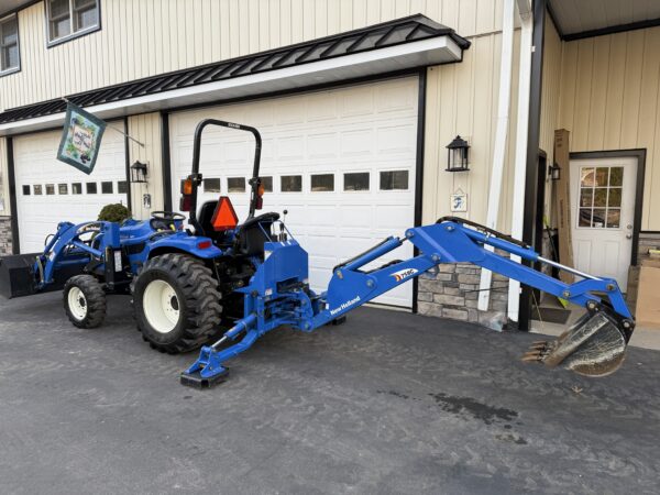 2005 New Holland TC33DA Tractor Loader Backhoe - Image 19