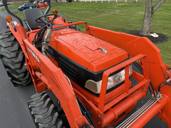 2002 Kubota Grand L4310 Tractor Loader - Image 10
