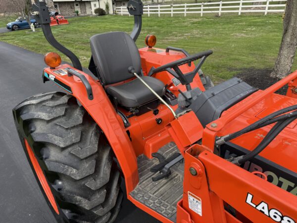 2002 Kubota Grand L4310 Tractor Loader - Image 11