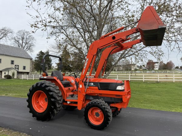 2002 Kubota Grand L4310 Tractor Loader - Image 13