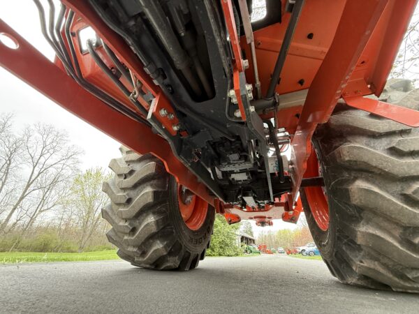 2010 Kubota B3300 Tractor Loader Backhoe - Image 22