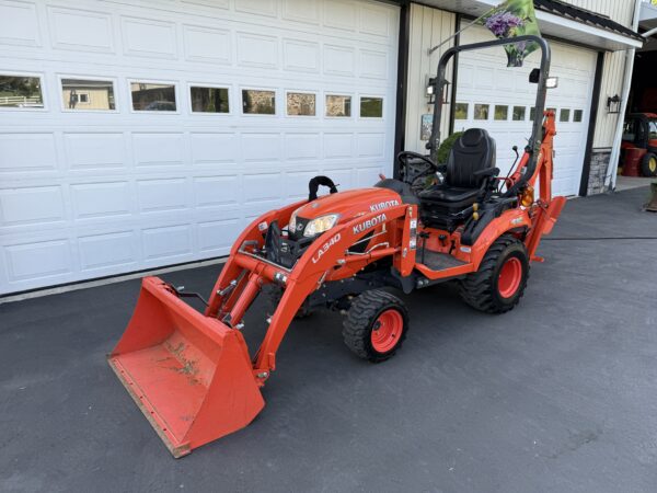 2019 Kubota BX23S Tractor Loader Backhoe - Image 3