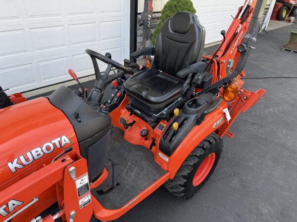 2019 Kubota BX23S Tractor Loader Backhoe - Image 10