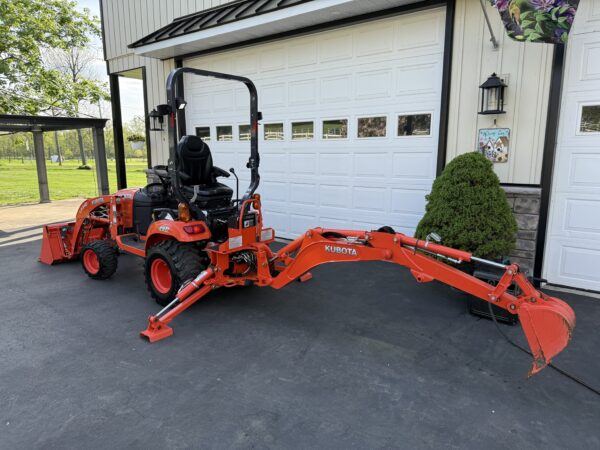 2019 Kubota BX23S Tractor Loader Backhoe - Image 13