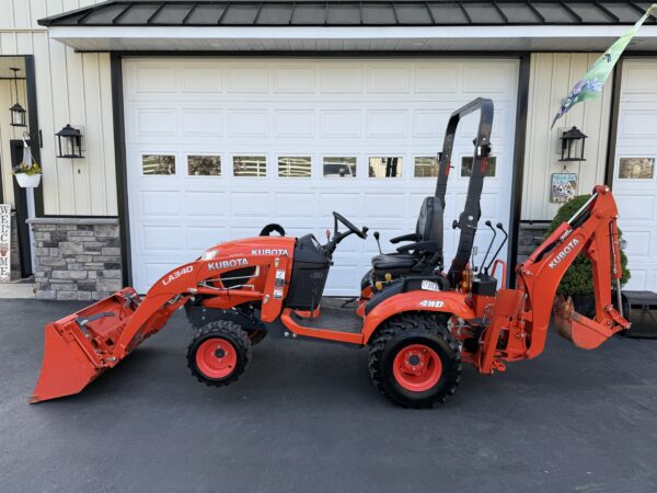 2019 Kubota BX23S Tractor Loader Backhoe - Image 22