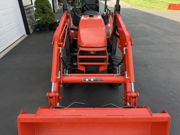 2020 Kubota B26 Tractor Loader Backhoe - Image 6