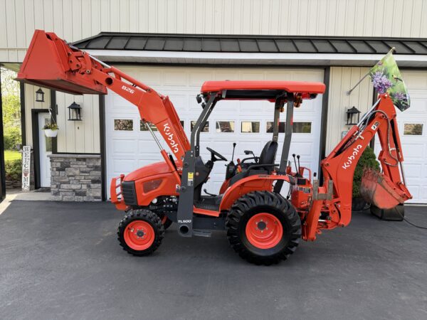 2020 Kubota B26 Tractor Loader Backhoe - Image 17