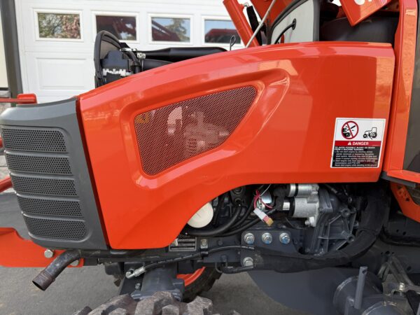 2020 Kubota B26 Tractor Loader Backhoe - Image 23