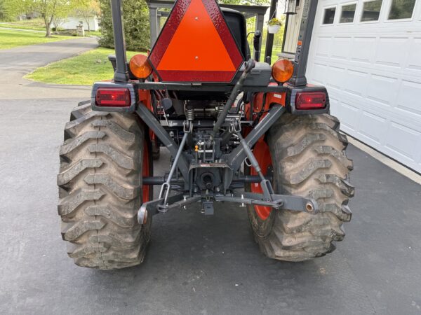 2021 Kubota LX2610 Tractor Loader Grapple - Image 12