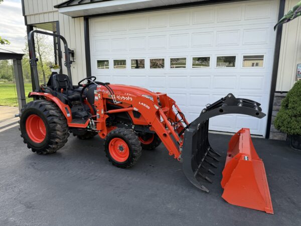 2021 Kubota LX2610 Tractor Loader Grapple - Image 25