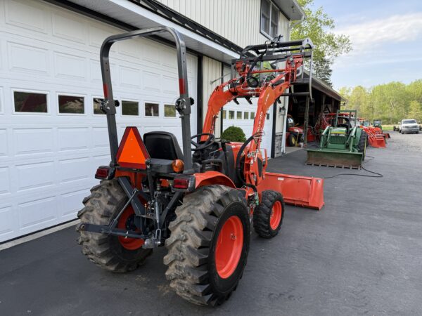 2021 Kubota LX2610 Tractor Loader Grapple - Image 31