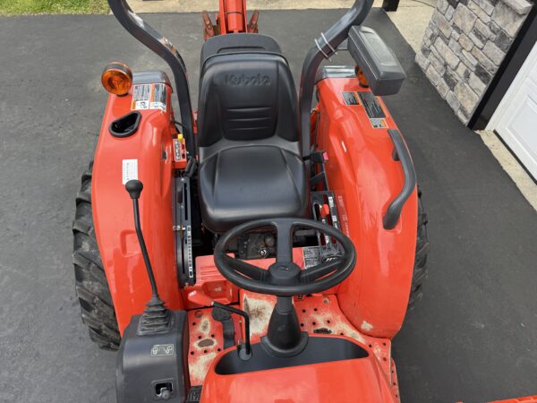 2023 Kubota L2501 Tractor Loader Backhoe - Image 36