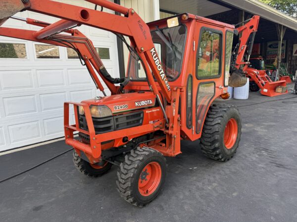 1999 Kubota B2400 Tractor Loader Cab - Image 16