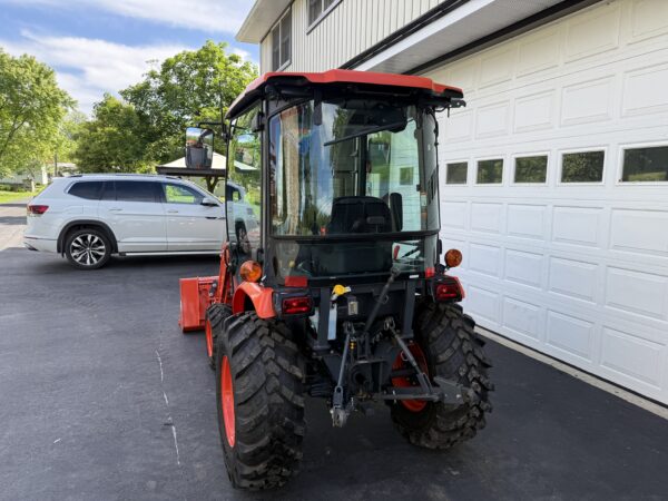 2022 Kubota LX3310 Tractor Loader Cab - Image 11