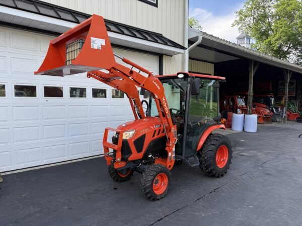 2022 Kubota LX3310 Tractor Loader Cab - Image 15