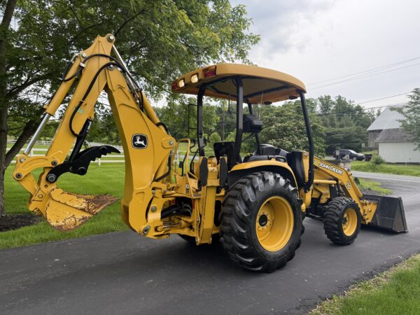 2006 John Deere 110 Tractor Loader Backhoe - Image 11