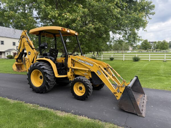 2006 John Deere 110 Tractor Loader Backhoe - Image 18