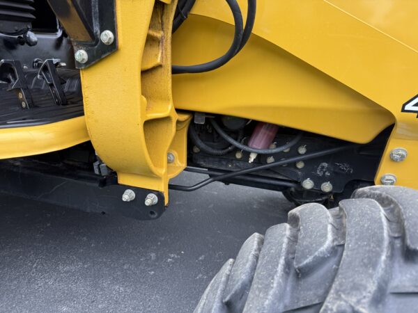 2006 John Deere 110 Tractor Loader Backhoe - Image 24