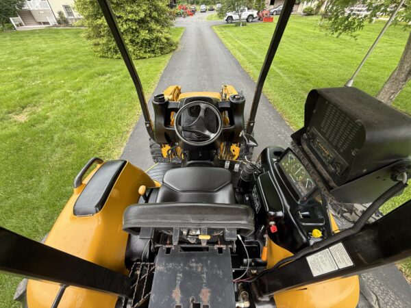 2006 John Deere 110 Tractor Loader Backhoe - Image 44
