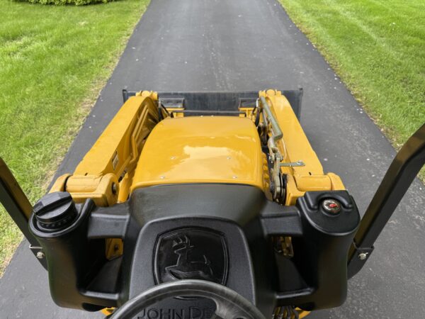 2006 John Deere 110 Tractor Loader Backhoe - Image 45