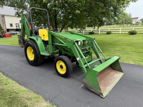 2000 John Deere 4400 Tractor Loader Backhoe - Image 4