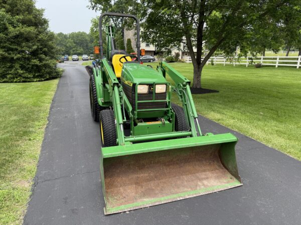 2000 John Deere 4400 Tractor Loader Backhoe - Image 5