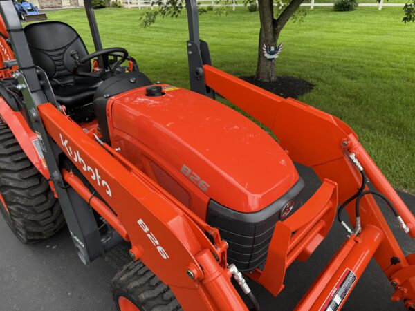 2023 Kubota B26 Tractor Loader Backhoe - Image 12