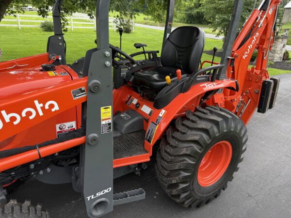 2023 Kubota B26 Tractor Loader Backhoe - Image 23
