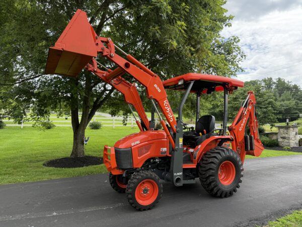2023 Kubota B26 Tractor Loader Backhoe - Image 26