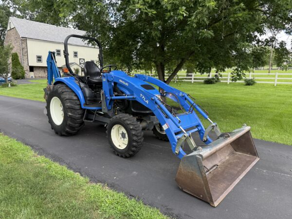 2000 New Holland TC40D Tractor Loader Backhoe - Image 4