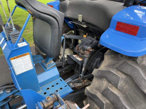 2000 New Holland TC40D Tractor Loader Backhoe - Image 19