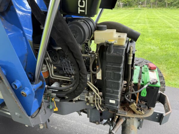 2000 New Holland TC40D Tractor Loader Backhoe - Image 32