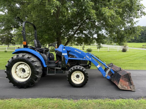 2002 New Holland TC45D Tractor Loader