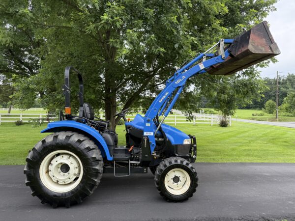 2002 New Holland TC45D Tractor Loader - Image 9