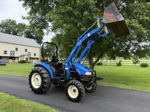 2002 New Holland TC45D Tractor Loader - Image 10