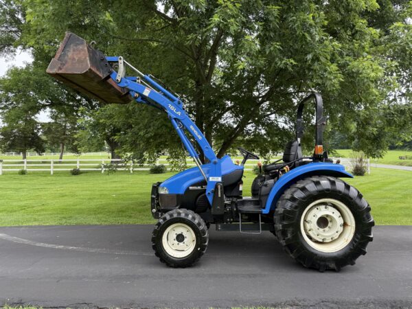 2002 New Holland TC45D Tractor Loader - Image 16