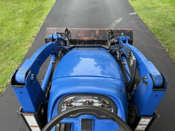 2002 New Holland TC45D Tractor Loader - Image 23