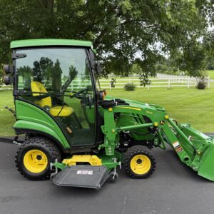 2022 John Deere 1025R Tractor Cab Loader Mower