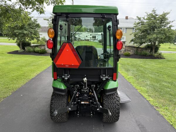 2022 John Deere 1025R Tractor Cab Loader Mower - Image 12