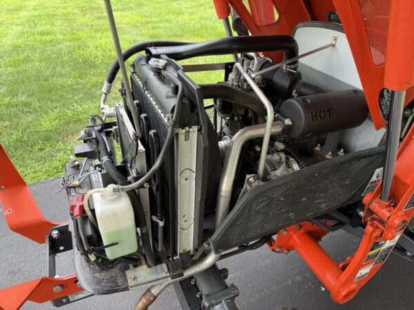 2018 Kubota B2650 Tractor Loader Backhoe Factory Cab - Image 14