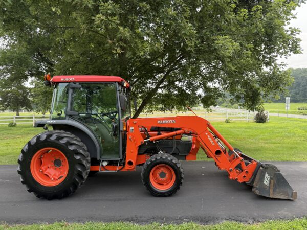 2003 Kubota Grand L5030 Tractor Cab Loader
