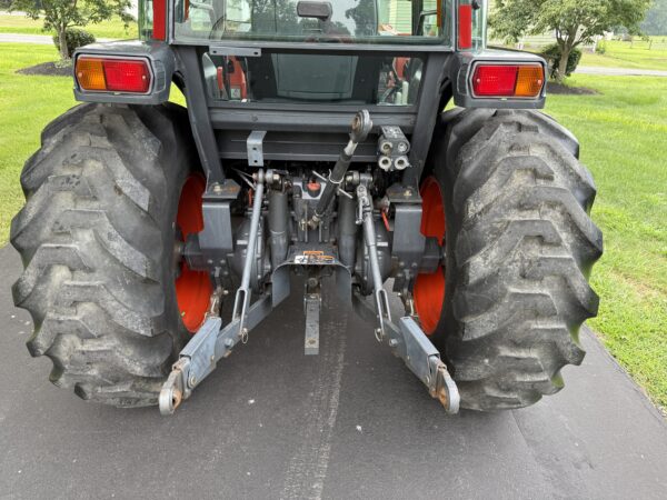 2003 Kubota Grand L5030 Tractor Cab Loader - Image 7