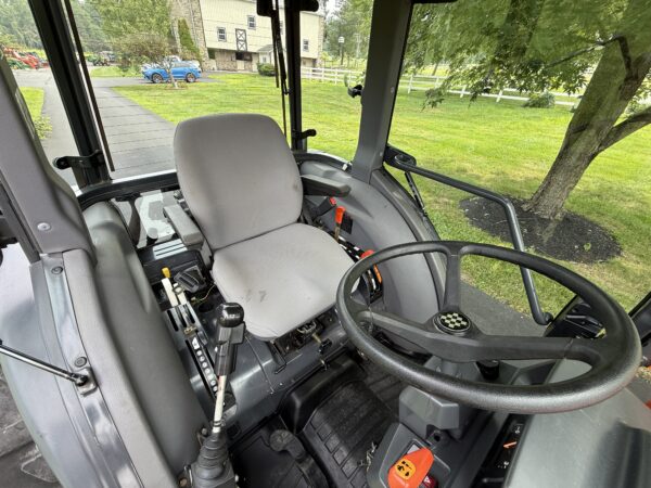 2003 Kubota Grand L5030 Tractor Cab Loader - Image 16