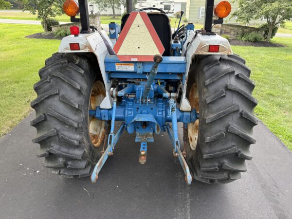 1998 New Holland 1920 Tractor Loader - Image 6