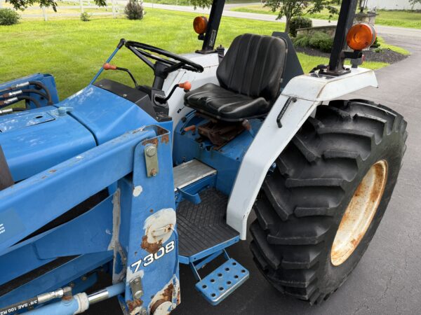 1998 New Holland 1920 Tractor Loader - Image 22