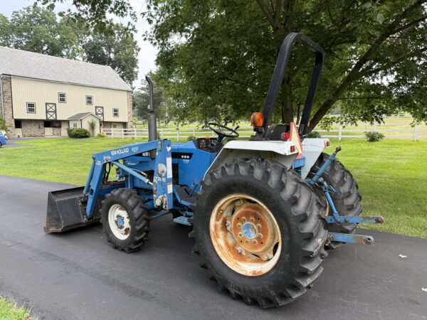 1998 New Holland 1920 Tractor Loader - Image 23