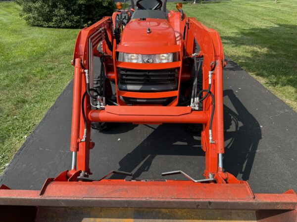 2010 Kubota L3700SU Tractor Loader Backhoe - Image 7